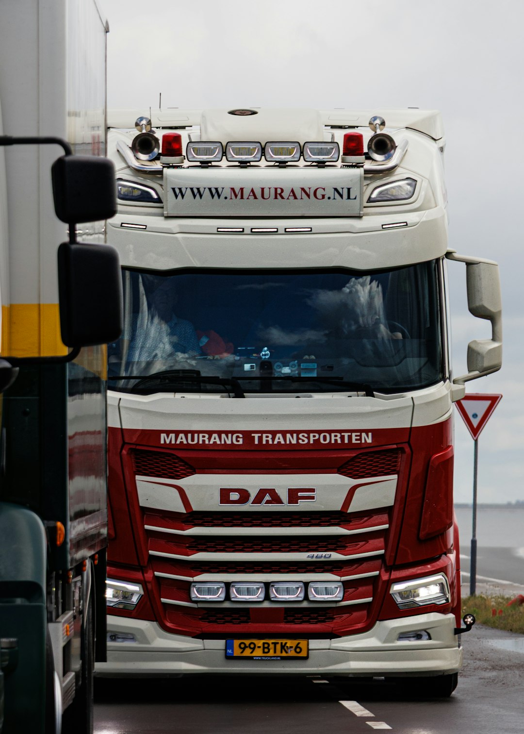 Active Buyers & Maritime Logistics Leaderboard